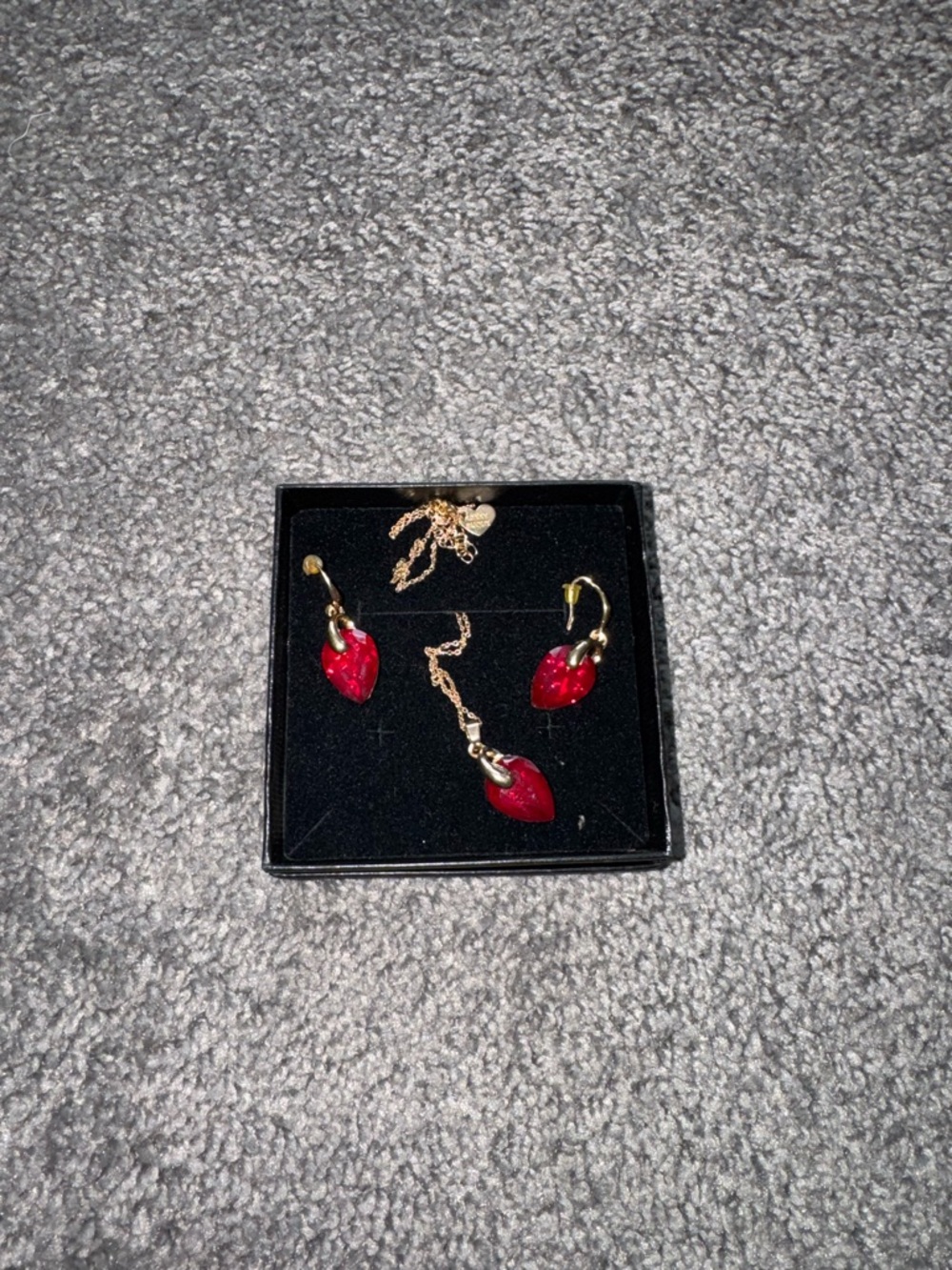 Roxy Red Leaf Earrings with Gold Accents Vintage